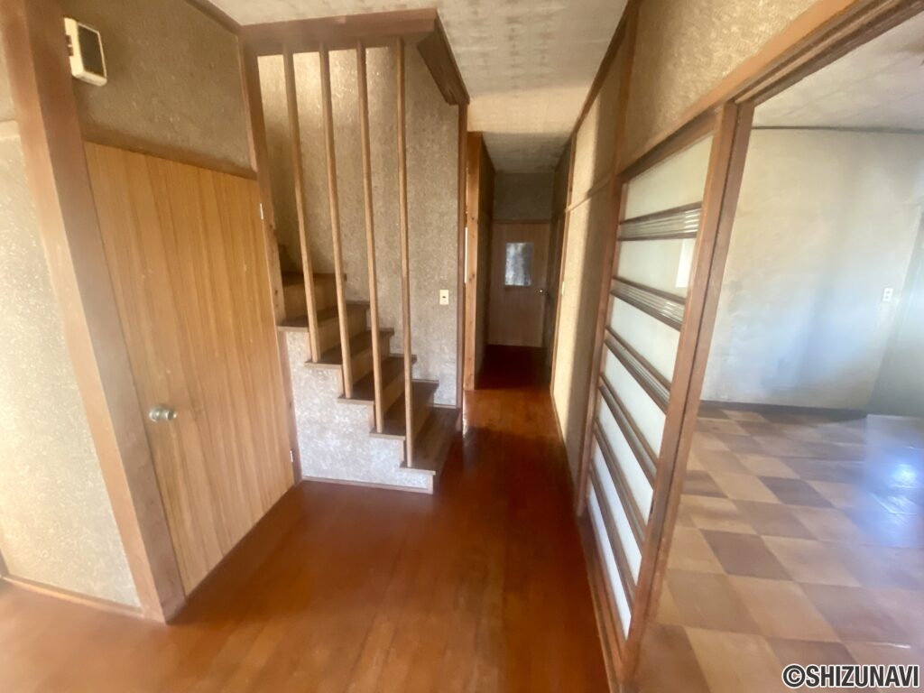 1階ホール部分です。