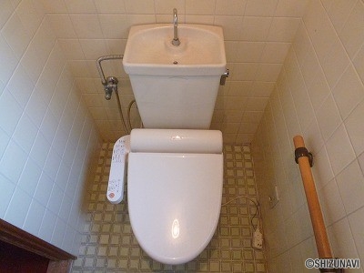 磐田市中泉　1階トイレ