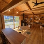 キッチン側から見たリビングです