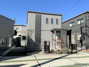 御殿場市川島田　未入居一戸建て　セキスイハイム施工【エンブルタウン川島田Ⅰ全24区画】の物件画像