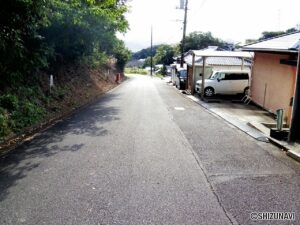 函南町上沢　中古住宅　前面道路