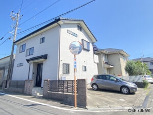【リフォーム済】磐田市赤池　駐車場３台　角地　瑕疵保険（国交省指定）保証付　の物件画像