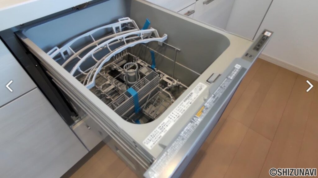 山本ビルトイン式の食洗機内蔵