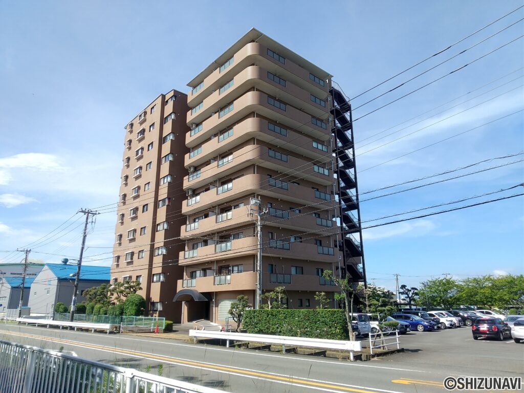 重厚感のある外観です。