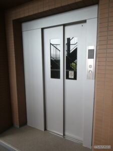 エレベーターも完備。