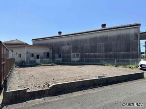 ポテト中里店まで徒歩２分で便利です。