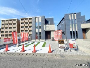 富士市八代町新築分譲　4LDK（4.5畳和室＋スキップフロア有）の物件画像
