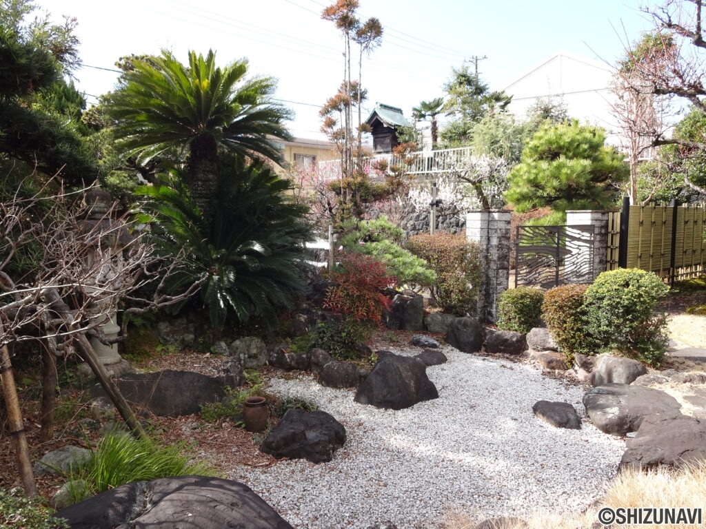 宇東川西町　戸建て　庭