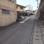 宇東川西町戸建て　前面道路①