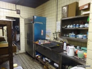 静岡市清水区美濃輪町　店舗付き住宅　厨房