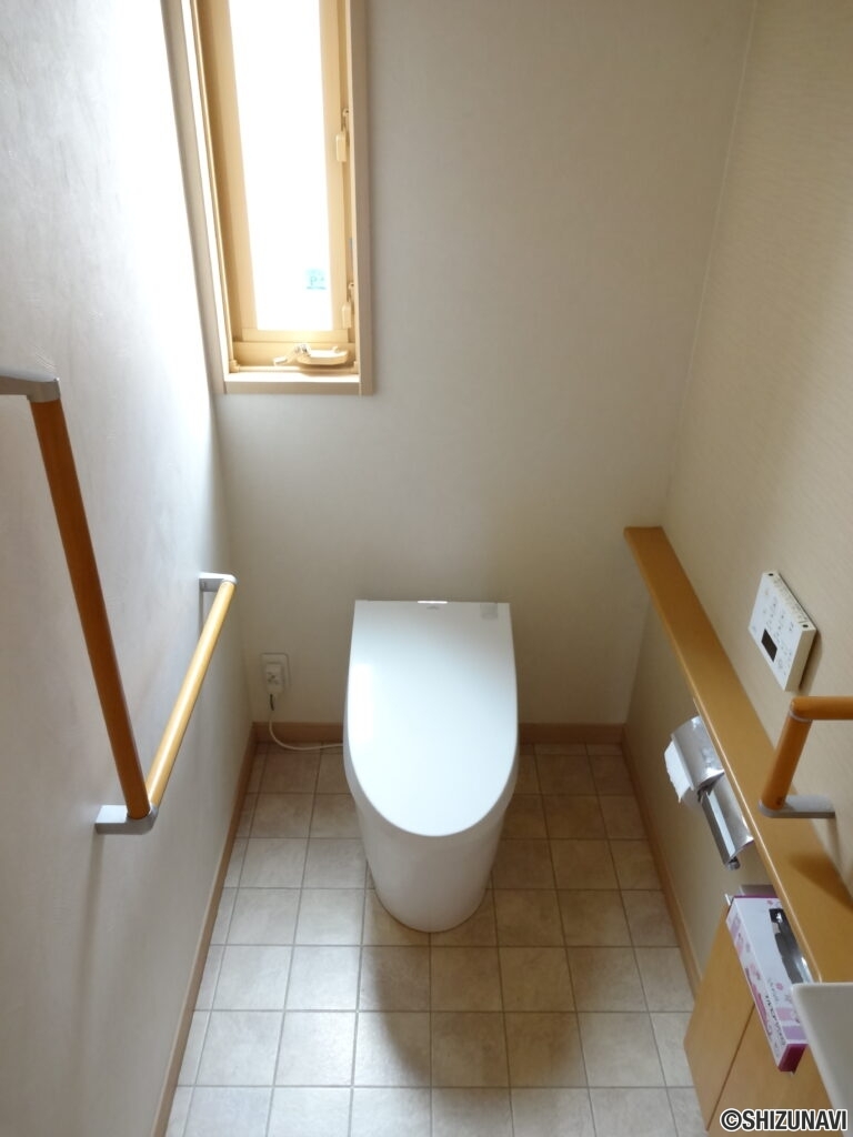 厚原戸建て　トイレ1