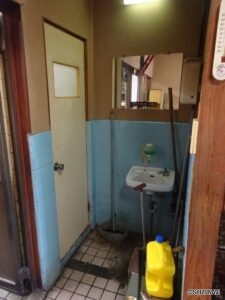 静岡市清水区美濃輪町　店舗付き住宅　店舗手洗い場