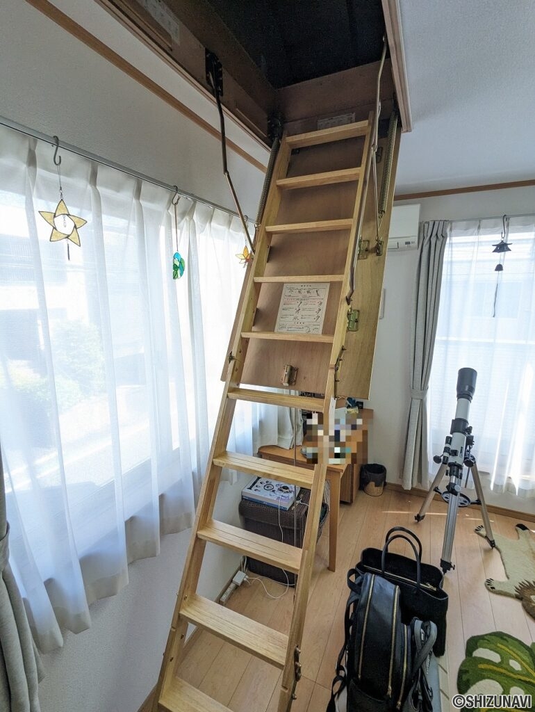 沼津市白銀町小屋裏収納