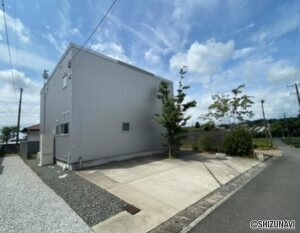 AIで車を消しました。