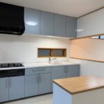 可動式の作業台があります