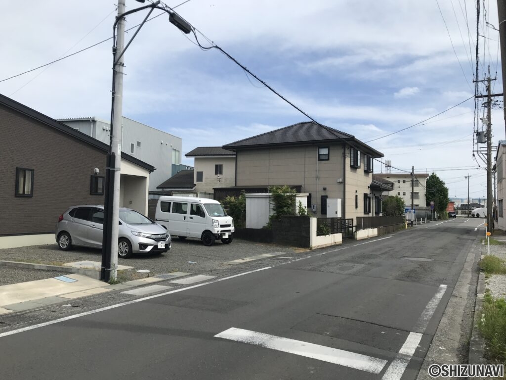 焼津市中新田　前面道路