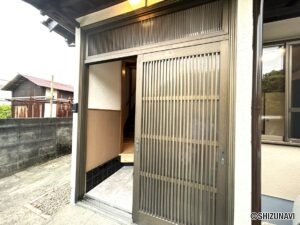 カチタス　清水区蒲原　玄関