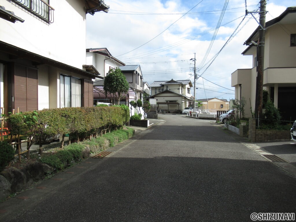 裾野市岩波　外観