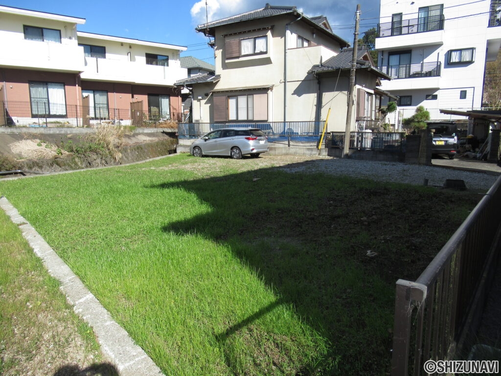 裾野市岩波　土地　外観