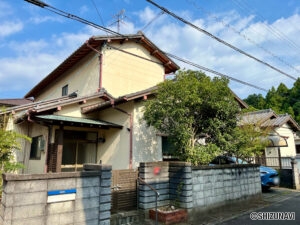 島田市月坂一丁目　中古住宅の物件画像