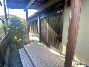 藤枝市岡部町三輪　中古住宅