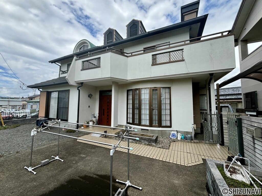 富士宮市西小泉町　中古住宅の画像