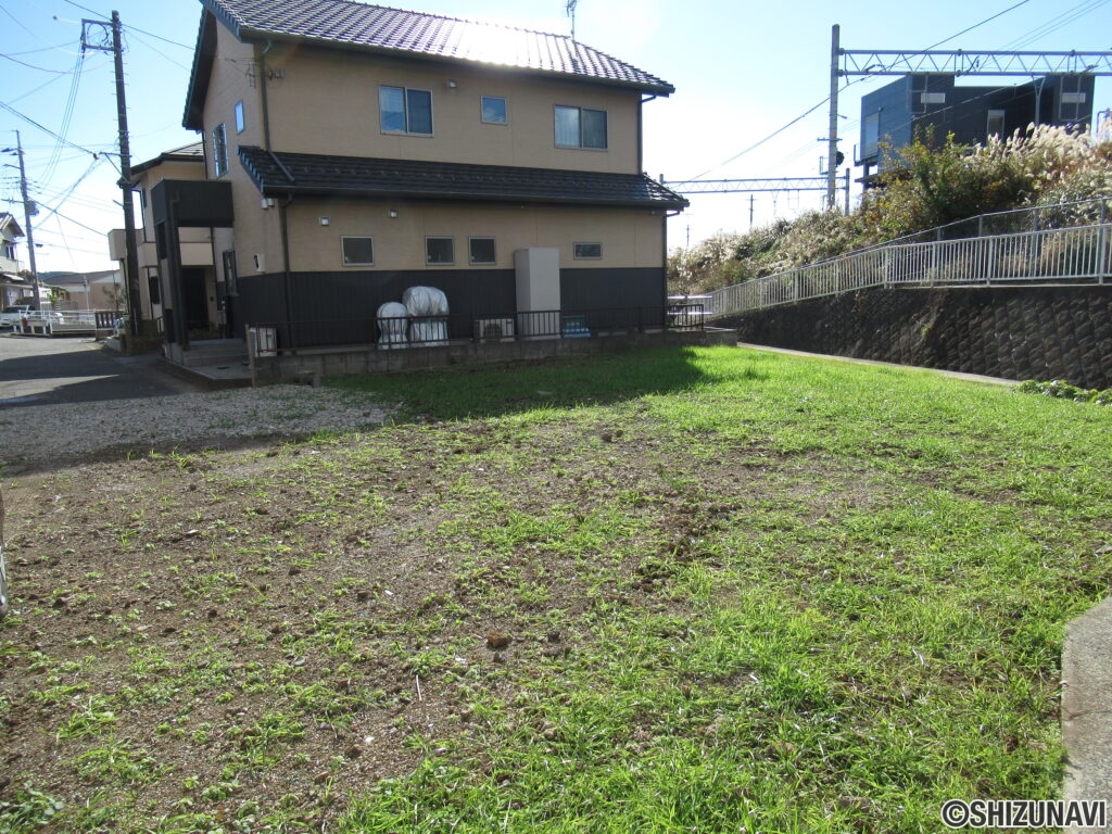 裾野市岩波　土地　外観