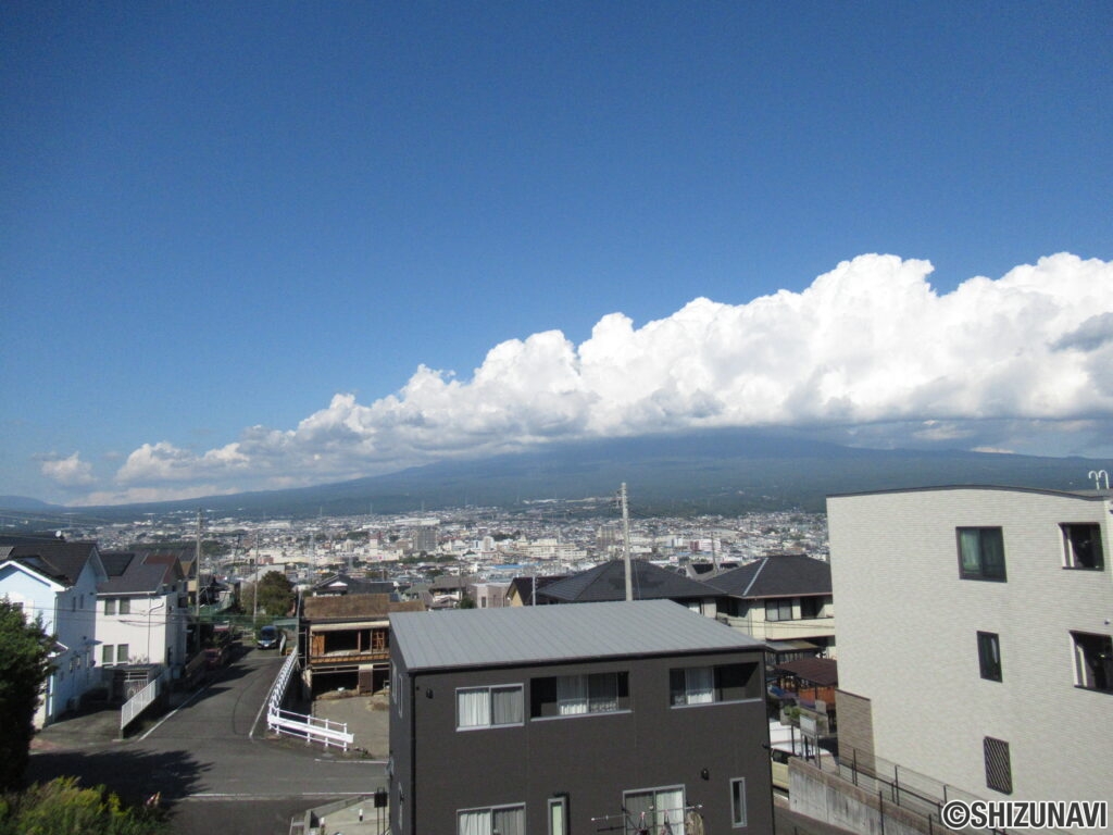 富士宮市野中　ニュードマーニ　中古住宅