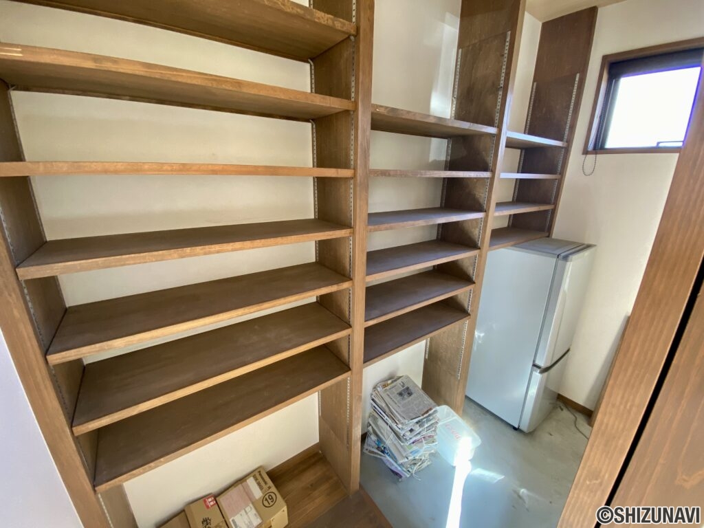 小屋敷　シューズインクローゼット