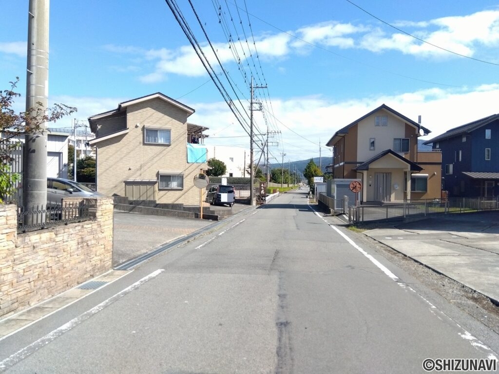 御殿場市杉名沢　5LDK　オール電化・太陽光発電システム・蓄電池付きの中古住宅の画像