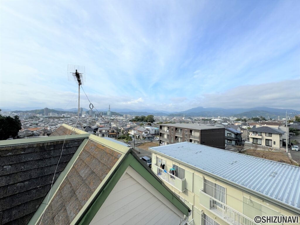 静岡市駿河区池田　オフィス、ガレージ、倉庫付き住宅の画像