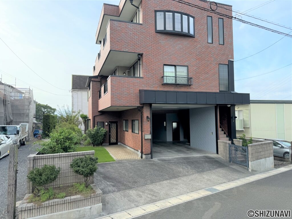 静岡市駿河区池田　オフィス、ガレージ、倉庫付き住宅の画像