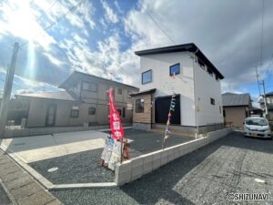 浜松市浜名区小松　新築一戸建て　4LDKの物件画像