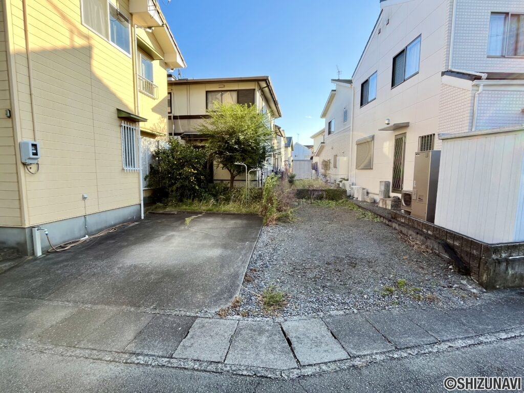 田沼二丁目　駐車場