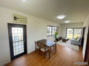リビングダイニングキッチン　別角度です。