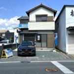【駐車場】駐車場間口約6m、奥行約4.5mです。