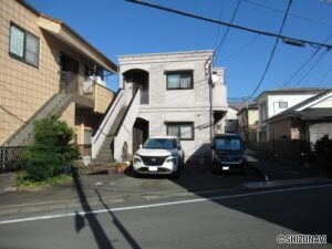 三島駅徒歩圏内、レスコハウス（現百年住宅）さん施工の二世帯中古住宅ですの物件画像