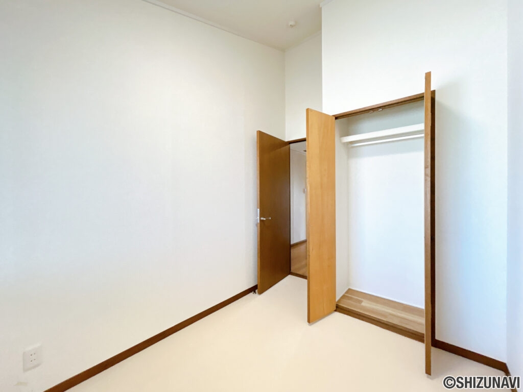 【リフォーム済/5帖洋室】別角度