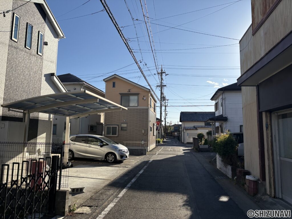 藤枝市音羽町 前面道路②