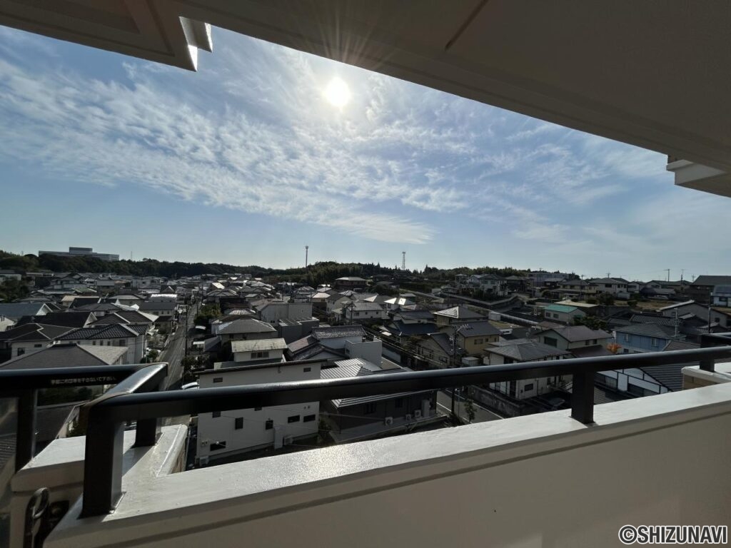 【ベランダからの眺望】