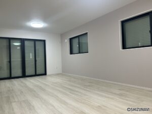 葵区　新築　リビング