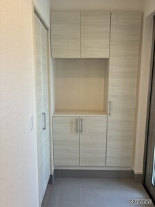 玄関内
