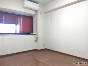 北西側洋室（6.0帖）