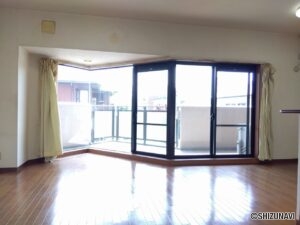 エンゼルフォート大岡　2階　3LDKの画像