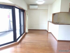 エンゼルフォート大岡　2階　3LDKの画像