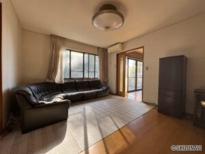 岡部町三輪　中古住宅