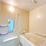 【リフォーム済/浴室】浴室はハウステック製の新品のユニットバスに交換しました。