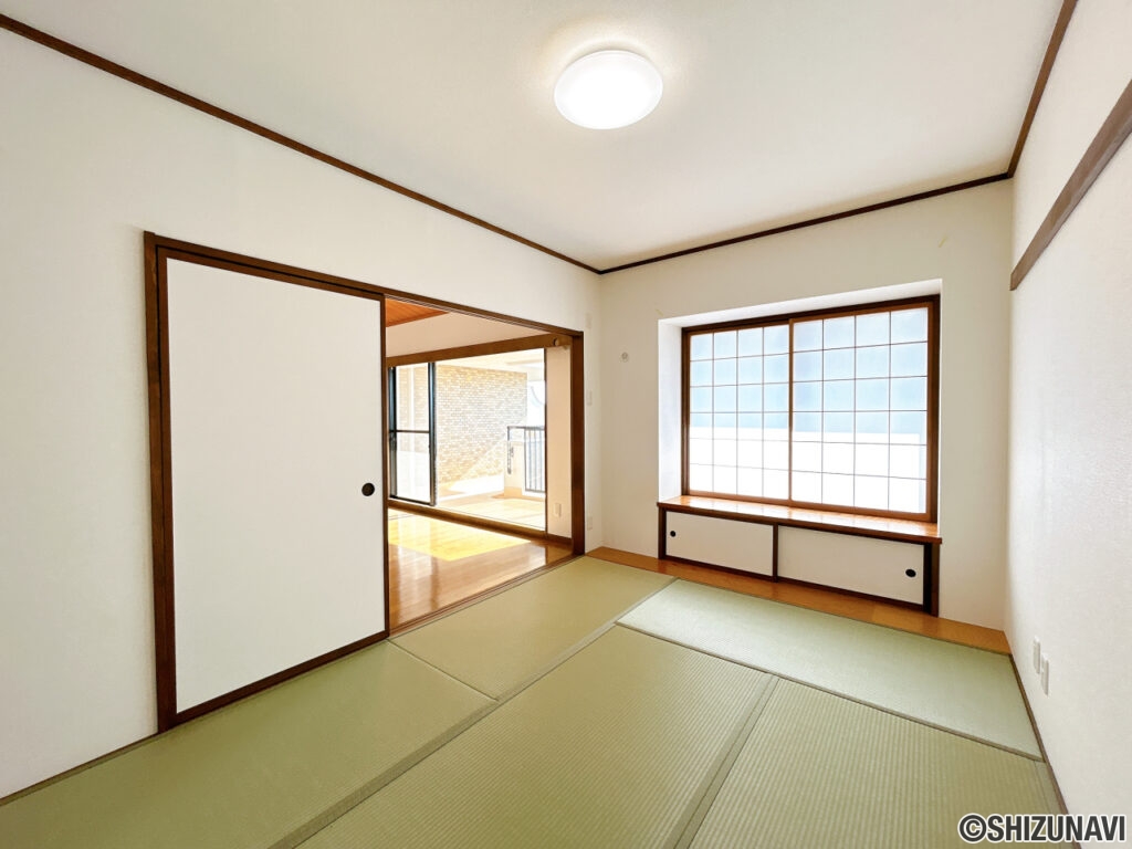 【リフォーム済/6帖和室】和室は畳表替え、障子・襖の張替えを行います。