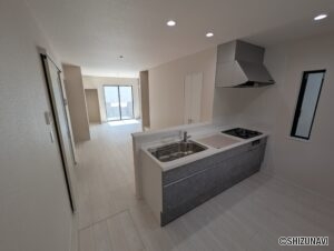 キッチン全体の写真です。