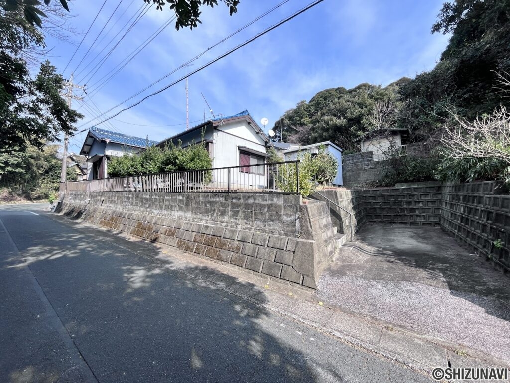 湖西市新居町内山　中古住宅